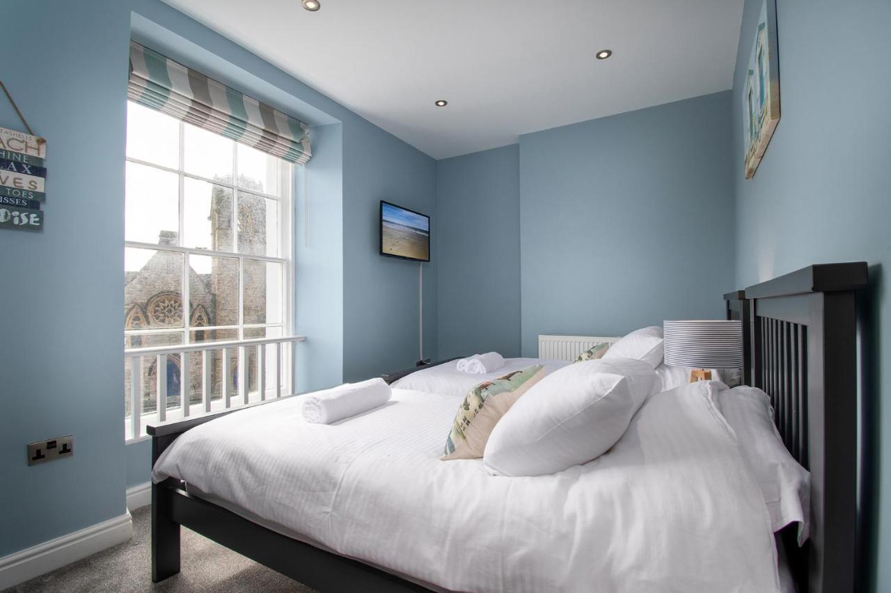 Abbey Road Boutique Holiday Apartment Лландидно Экстерьер фото